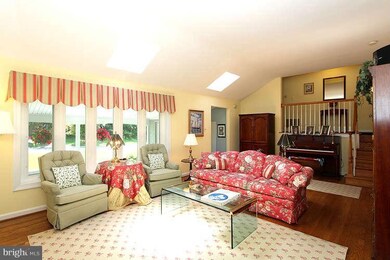 9020 Brierly Rd, Chevy Chase, MD 20815 - photo 7