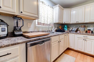 435 Mcclung St, Pass Christian, MS 39571 - photo 6