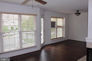 9238 Cardinal Forest Ln unit 9238C-, Lorton, VA 22079 - photo 4