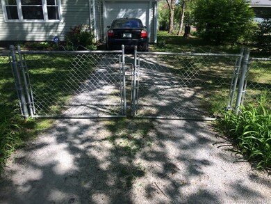 9 Roselawn Ct, Jeffersonville, IN 47130 - photo 4