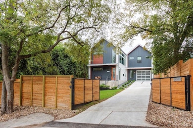 2804 E 22nd St unit B, Austin, TX 78722 - photo 2