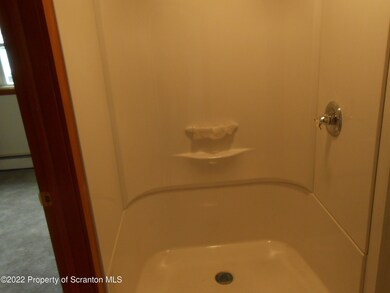 105 W Warren St, Dunmore, PA 18512 - photo 4