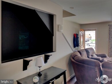 9 Lawnton Terrace W, Glenolden, PA 19036 - photo 7