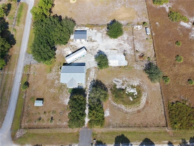 527 Perimeter Rd, Clewiston, FL 33440 - photo 2