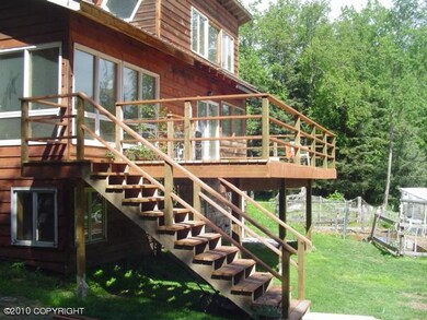 SUNNY DECK
