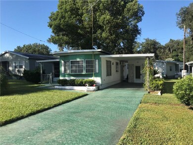 6139 Crestview Ln, Zephyrhills, FL 33542 - photo 2