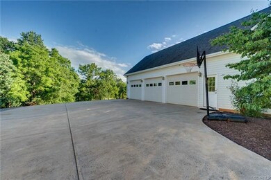 8293 Lock Ln, Warrenton, VA 20186 - photo 7