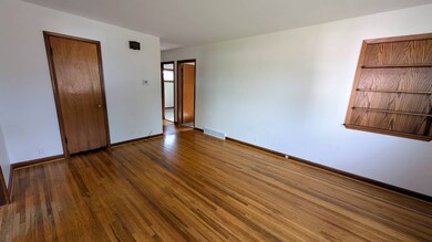 206 Birch St, Audubon, IA 50025 - photo 3