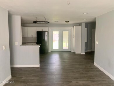 2308 N 30th Place, Phoenix, AZ 85008 - photo 4