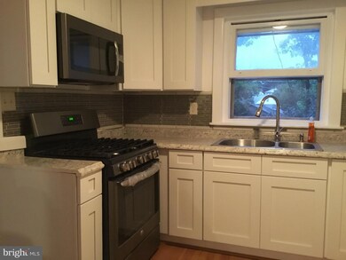 781 N Charlotte St, Pottstown, PA 19464 - photo 4