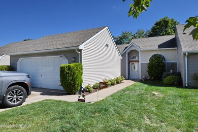 661 Azalea Plaza unit 661C, Monroe Township, NJ 08831 - photo 2