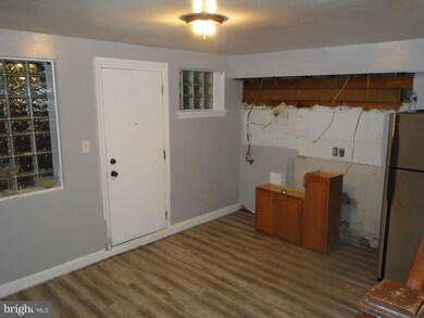 4451 Eldone Rd, Baltimore, MD 21229 - photo 5