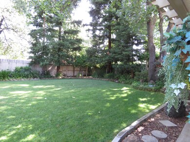 1858 Manchester Dr, Redding, CA 96002 - photo 7