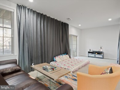 42612 Lisburn Chase Terrace, Chantilly, VA 20152 - photo 6