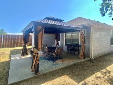 506 Glenwood St, Gainesville, TX 76240 - photo 7