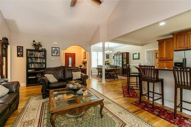 722 Chestnut Trail, Hendersonville, NC 28792 - photo 6