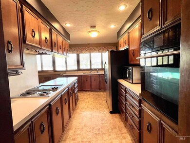 29 W 200 S, Burley, ID 83318 - photo 3