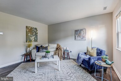 230 Candle Light Ln, Glen Burnie, MD 21061 - photo 2