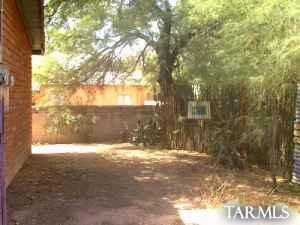 1137 E 9th St, Tucson, AZ 85719 - photo 4