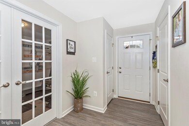 17 Gates Park Ct, Halethorpe, MD 21227 - photo 4