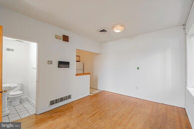 4118 Baltimore Ave unit A, Philadelphia, PA 19104 - photo 6