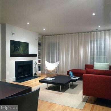 1640 Beekman Place NW unit B, Washington, DC 20009 - photo 4