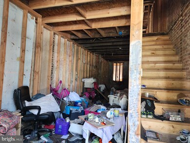 321 Furrow St, Baltimore, MD 21223 - photo 2