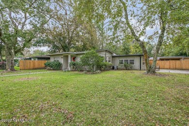 4822 Beverly Cir, Jacksonville, FL 32210 - photo 5