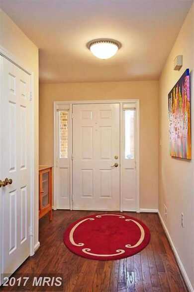 5912 Munson Ct, Falls Church, VA 22041 - photo 2