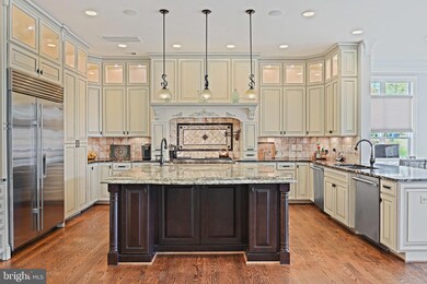 1911 Barbee St, McLean, VA 22101 - photo 2