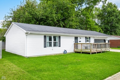 661 Smith St, Columbus, IN 47201 - photo 2