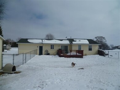 375 Pagelow Rd, Brooklyn, WI 53521 - photo 2