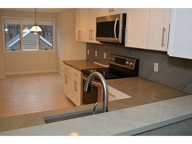 400 Meshanticut Valley Dr unit 15, Cranston, RI 02920 - photo 5