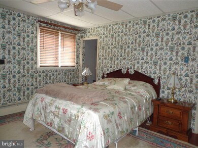 135 Laurel St, Ashland, PA 17921 - photo 7