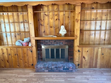 100 Poplar St, Danvers, MA 01923 - photo 4