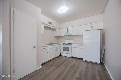 2352 E Broadway Rd unit A, Mesa, AZ 85204 - photo 3
