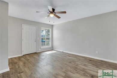 311 S Claxton Ave, Claxton, GA 30417 - photo 5