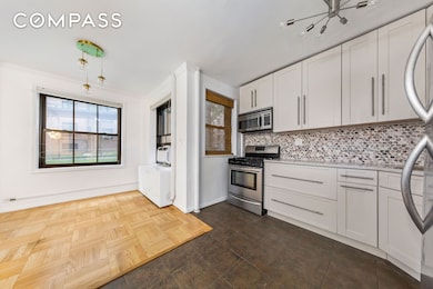 Clinton Hill Cooperative South Campus unit F1, Brooklyn, NY 11238 - photo 5