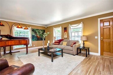 Dual pane windows with silhouette blinds, crown mo
