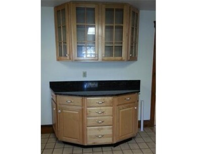 147 - 149 Myrtle St unit 1, Rockland, MA 02370 - photo 3