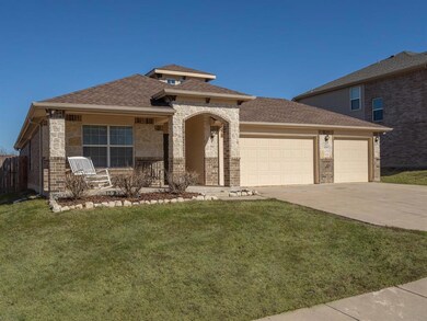 Bonus of 3rd car garage!