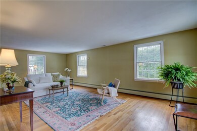 21 Ladderlook Rd, Warwick, RI 02886 - photo 3