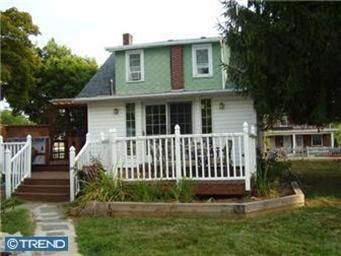 525 E 4th St, Boyertown, PA 19512 - photo 6