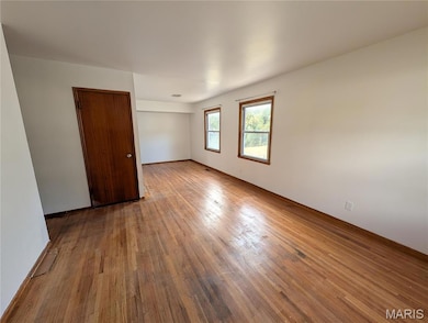 432 Midlothian Rd, Saint Louis, MO 63137 - photo 2