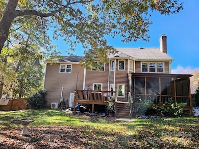 6000 Mallard Grove Rd, Charlotte, NC 28269 - photo 2