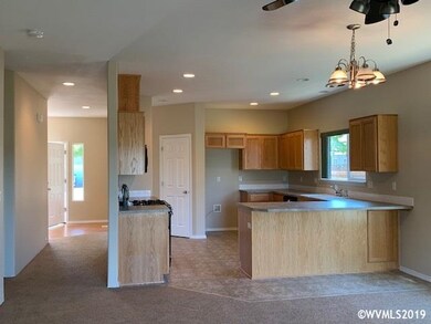 1628 S 7th St, Independence, OR 97351 - photo 2