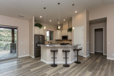 005_Kitchen
