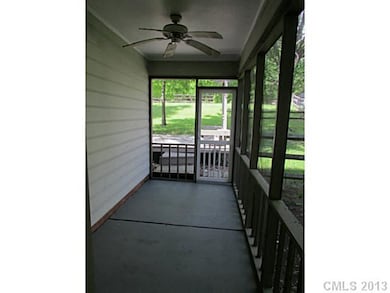 Porch - Screened