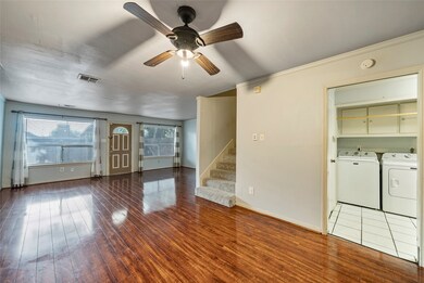 5799 Maple Hill Dr, Houston, TX 77088 - photo 6