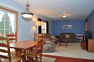 147 Pine Hill Ct, North Aurora, IL 60542 - photo 6